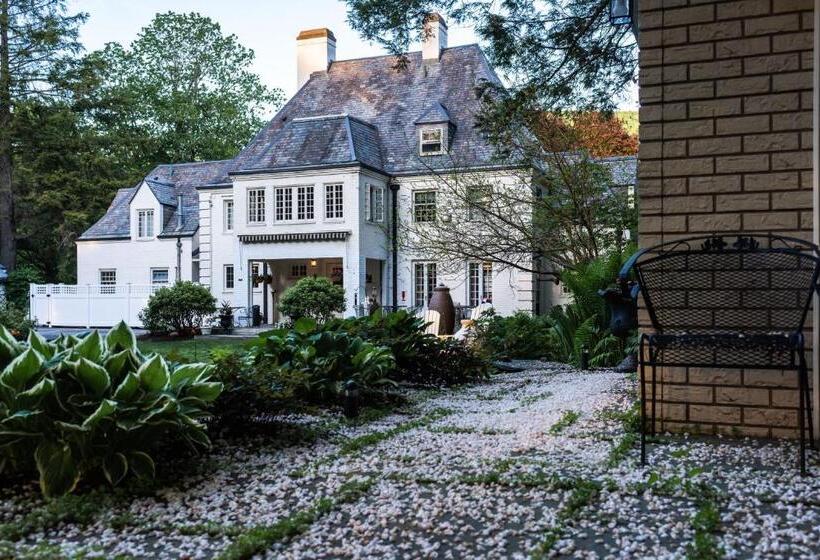 غرفة قياسية, Inn On Putney Road