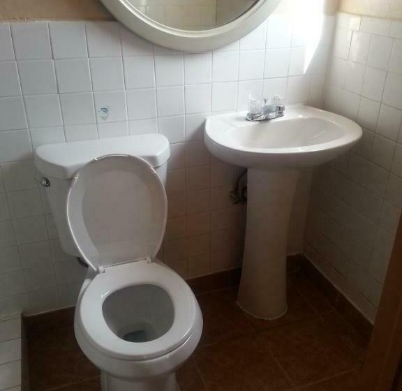 غرفه قياسيه سريرين مزدوجين, Atlantic Inn