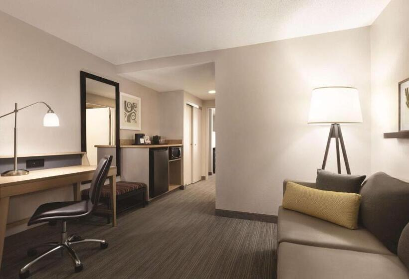 스위트 킹사이즈 침대, Country Inn & Suites By Radisson, Washington, D.c. East  Capitol Heights, Md