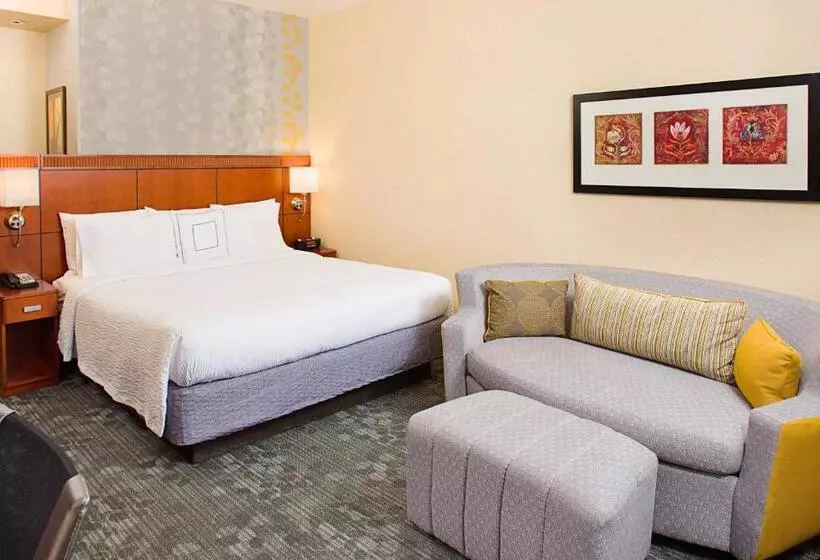 キングサイズベッドのスタンダードルーム, Courtyard By Marriott Paso Robles