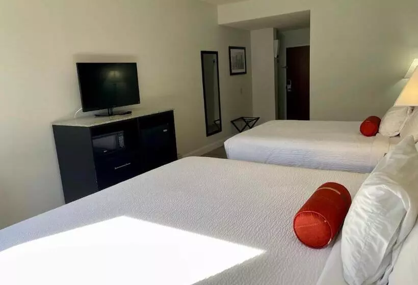 سوئیت 2 خوابه, Days Inn & Suites By Wyndham Lakeland