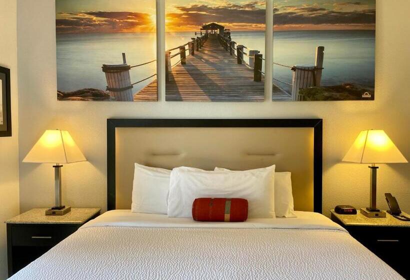 جناح ديلوكس سرير كينج, Days Inn & Suites By Wyndham Lakeland