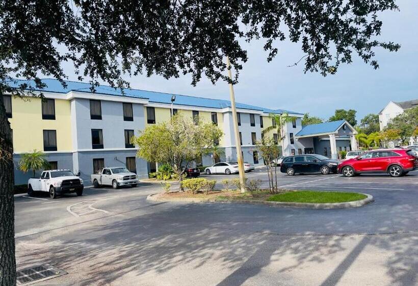 장애인을 위한 스위트, Days Inn & Suites By Wyndham Lakeland
