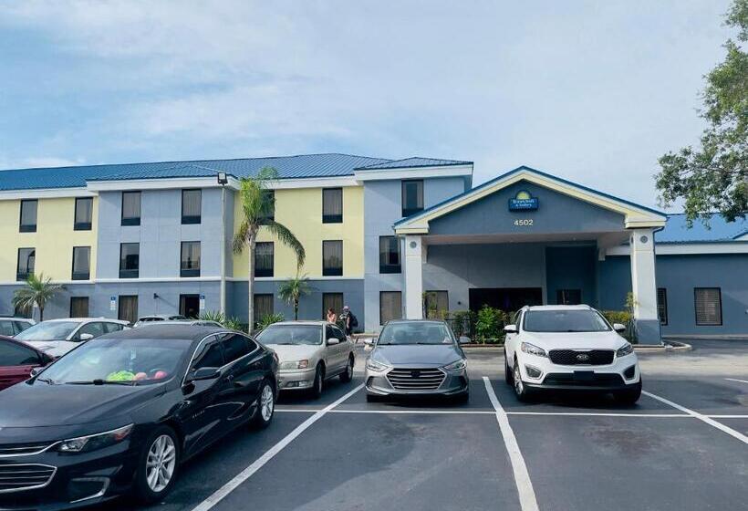 جناح لذوى الاحتياجات الخاصة, Days Inn & Suites By Wyndham Lakeland