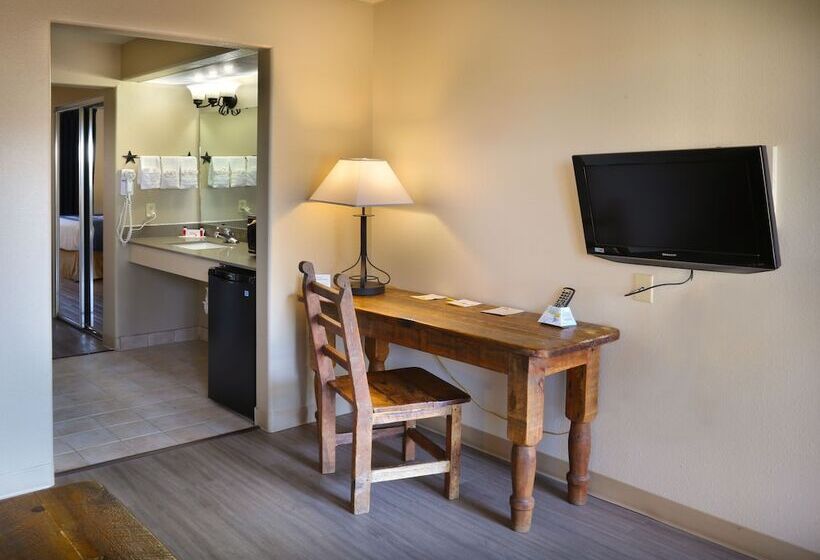 Люкс, Days Inn & Suites By Wyndham Llano