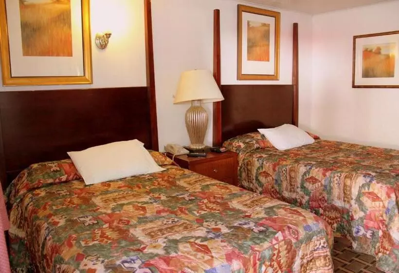 2ダブルベッドのスタンダードルーム, Executive Inn & Suites