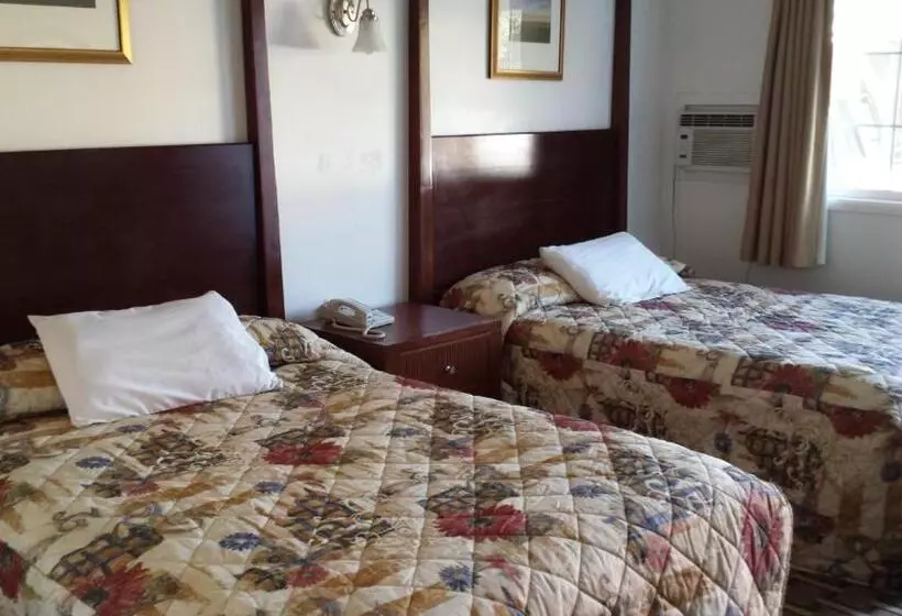 2ダブルベッドのスタンダードルーム, Executive Inn & Suites
