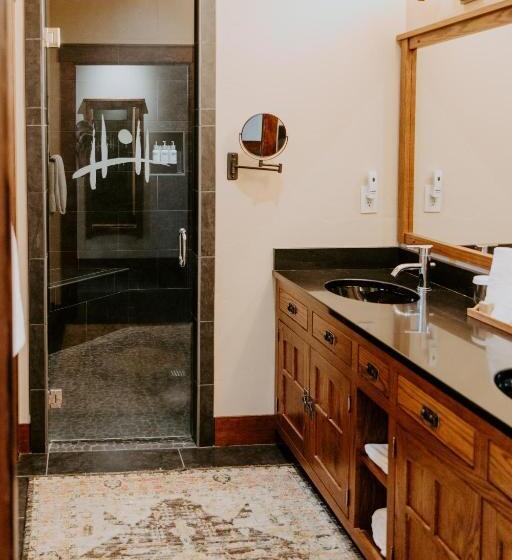 豪华洋房, Fivepine Lodge