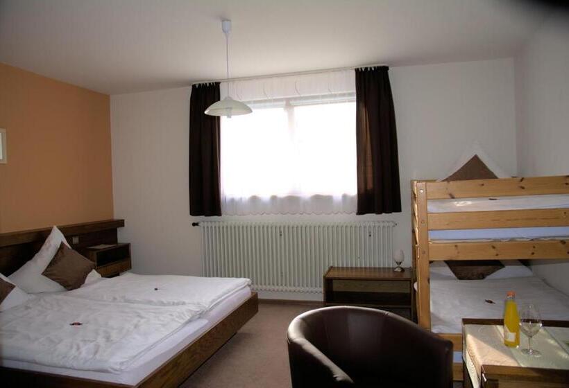 家庭间, Gasthaus Finken