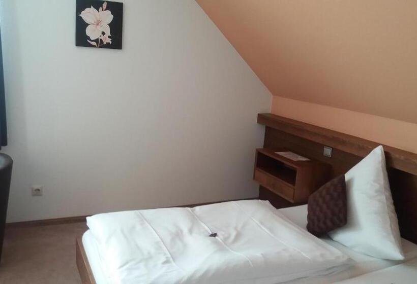 标准单人间, Gasthaus Finken