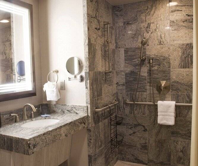 סוויטה מותאמת לאדם עם מוגבלויות, Hard Rock Hotel & Casino Tulsa