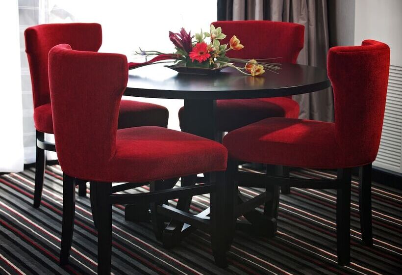 סוויטה מותאמת לאדם עם מוגבלויות, Hard Rock Hotel & Casino Tulsa