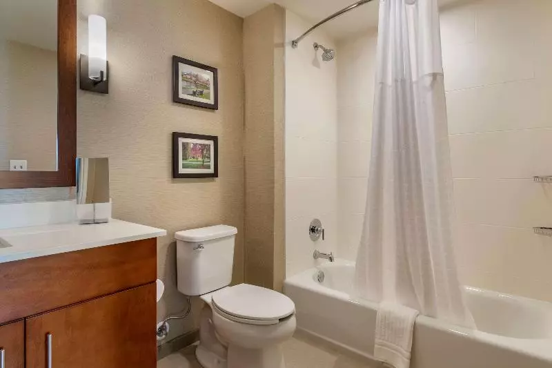 Standard-invahuone, Hard Rock Hotel & Casino Tulsa