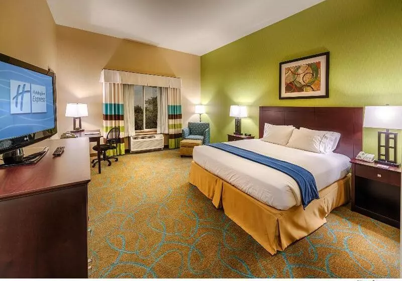 キングサイズベッドのスタンダードルーム, Holiday Inn Express Hotel & Suites Red Bluff South Redding By Ihg