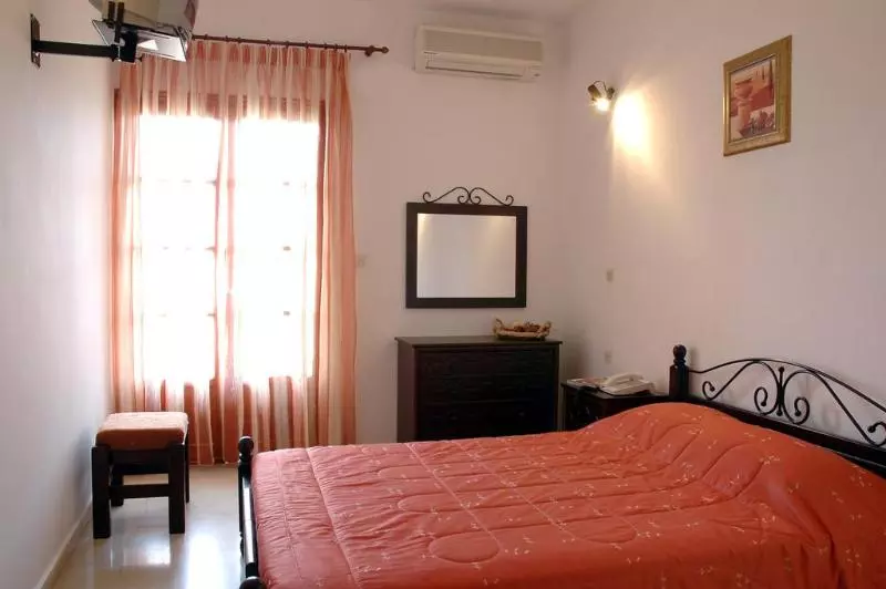 اتاق استاندارد, Milton