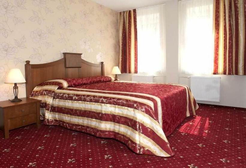 اتاق استاندارد یک نفره, Morena