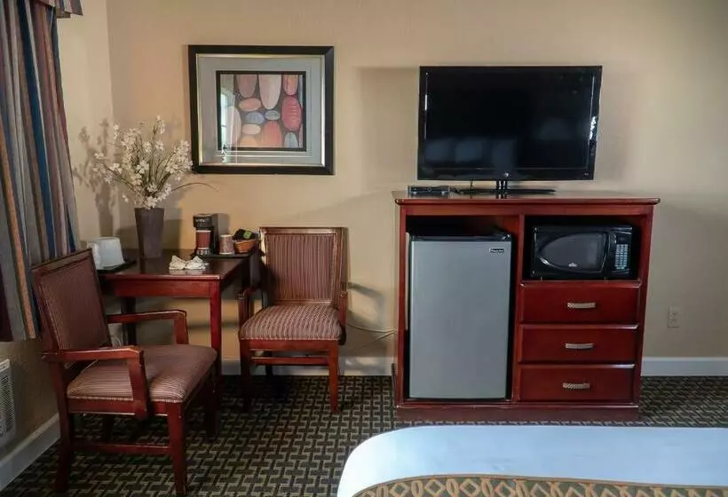 Standard-huone King-vuode, Sea Breeze Inn San Simeon