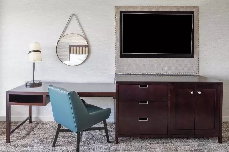 キングサイズベッドのスタンダードルーム, The Westin Baltimore Washington Airport Bwi