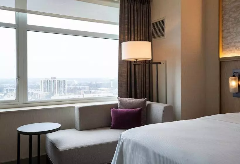 クラブルーム, The Westin Chicago Lombard