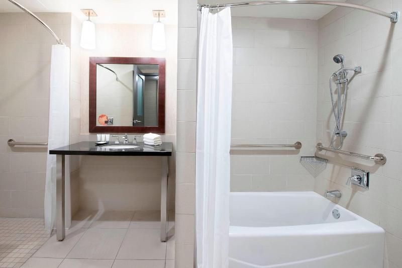 Люкс Кровать Кинг, The Westin Huntsville