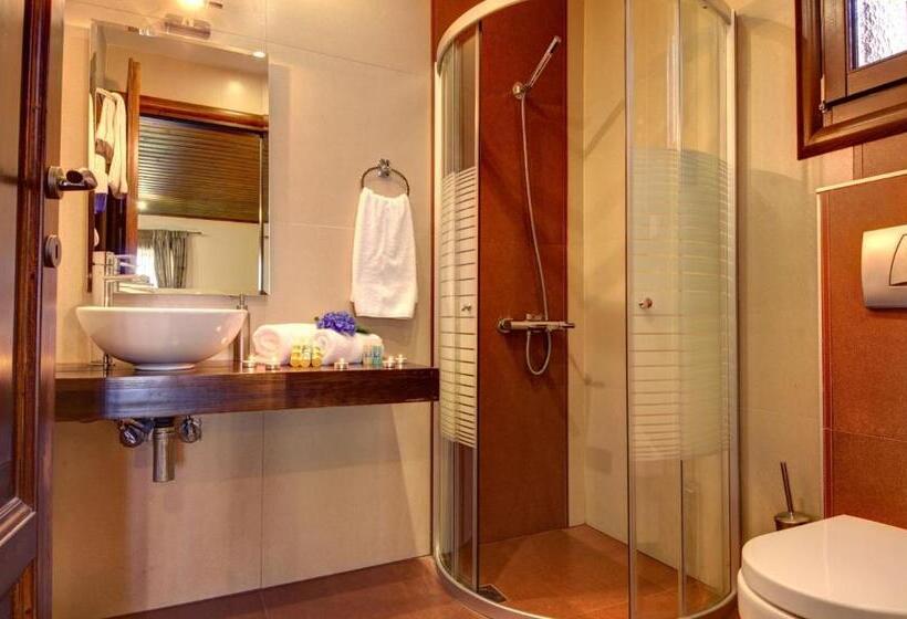 Четырехместный Номер Deluxe, Zagora