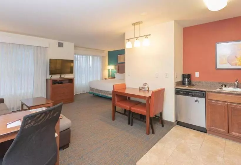 キングサイドベッドのスタンダードワンルーム, Residence Inn Bozeman