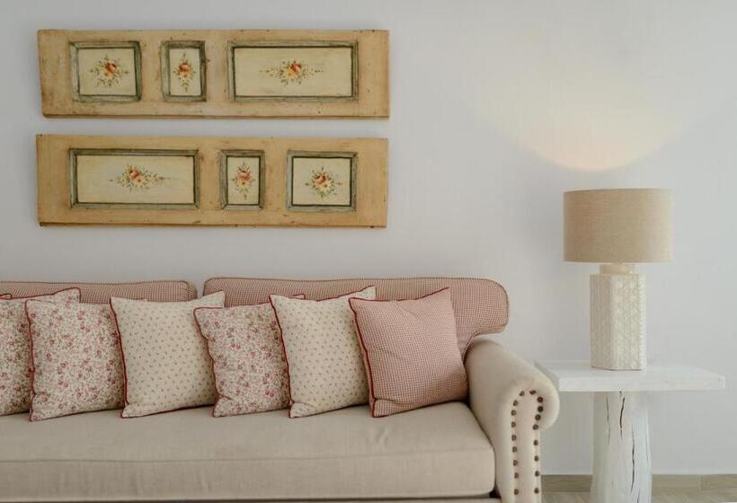 带大床的套房, Senses Boutique