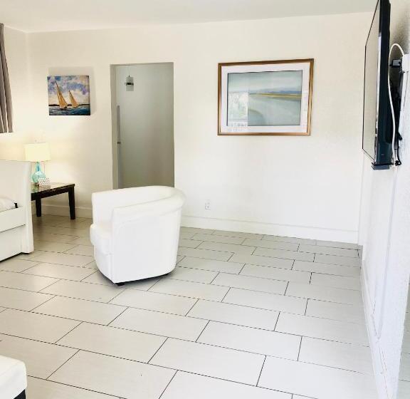 低层单卧公寓, Soleado