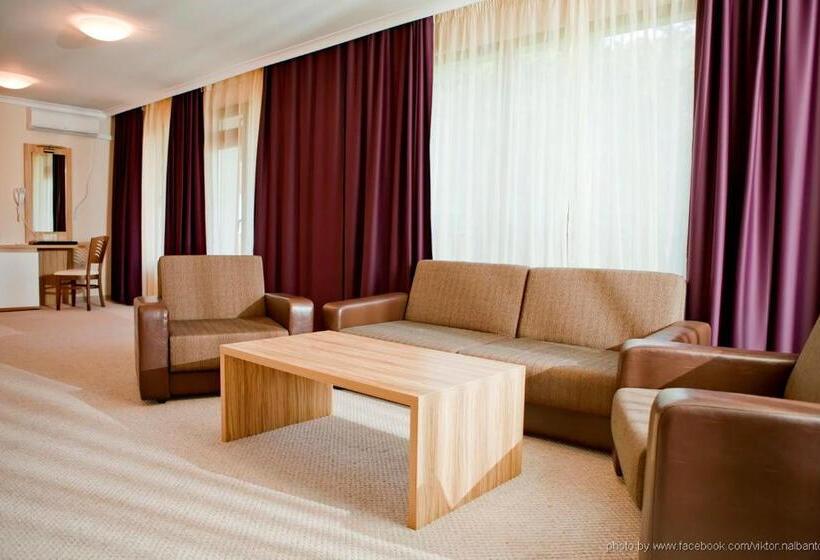 إستوديو قياسى, Arkutino Family Resort