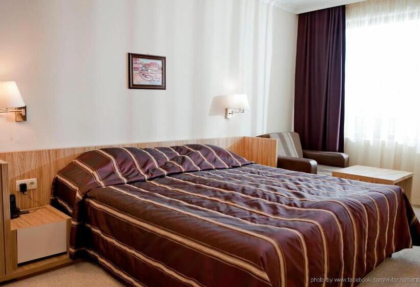 Люкс Deluxe 2 Спальни, Arkutino Family Resort