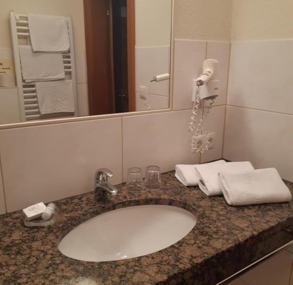 스탠다드 룸, Gasthof Weißkugel