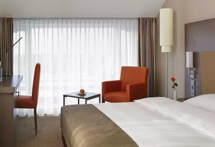 スタンダードルーム, Intercityhotel Darmstadt