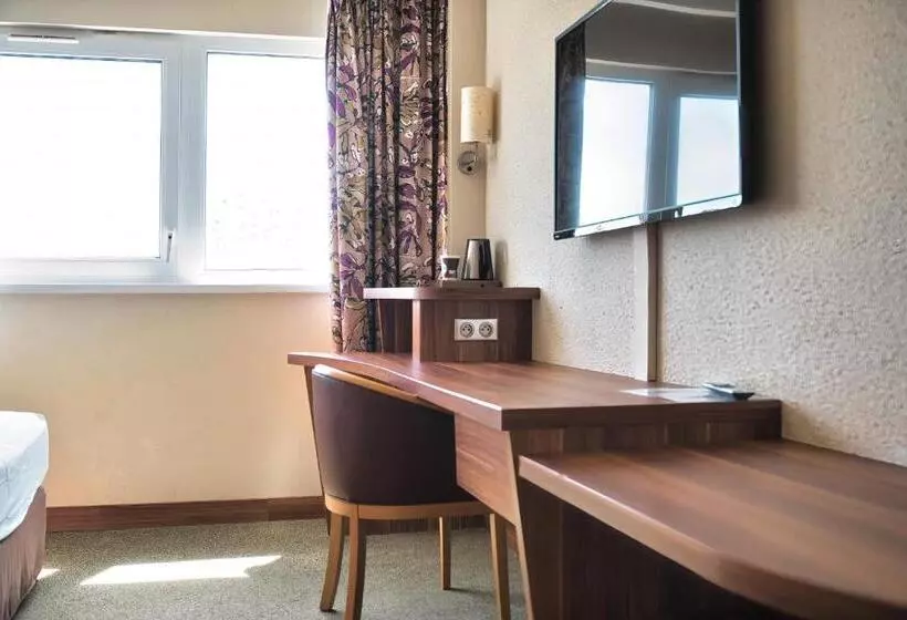 Comfort-huoneisto 1 Makuuhuone, Kyriad Prestige Mulhouse Basel