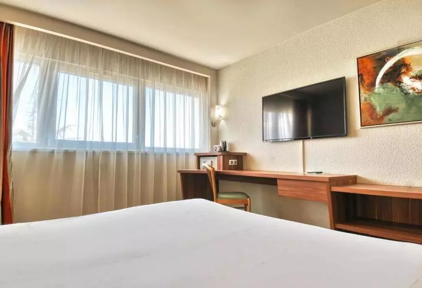 Comfort-huoneisto 1 Makuuhuone, Kyriad Prestige Mulhouse Basel