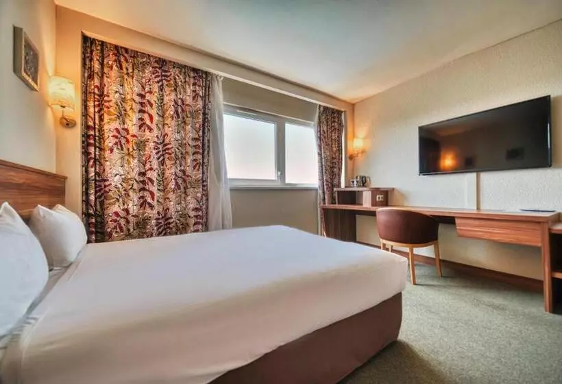 Comfort-huoneisto 1 Makuuhuone, Kyriad Prestige Mulhouse Basel
