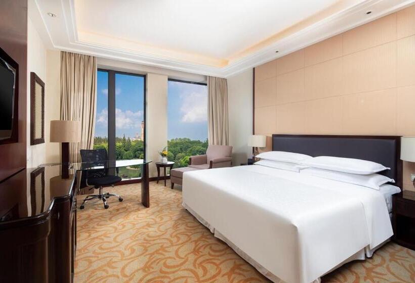 キングサイズベッドのデラックスルーム, Sheraton Jiangyin