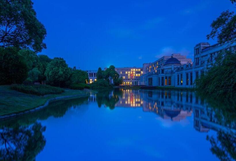 キングサイズベッドのクラブルーム, Sheraton Jiangyin