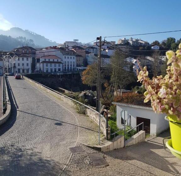 Deluxe room with river view, Pensão David, B&b