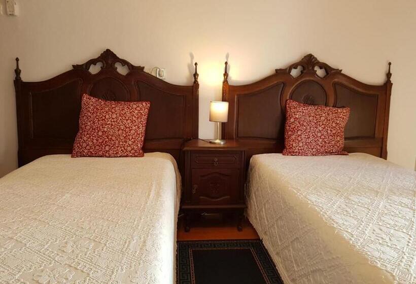 Deluxe room with river view, Pensão David, B&b