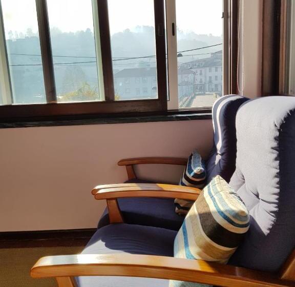 Deluxe room with river view, Pensão David, B&b