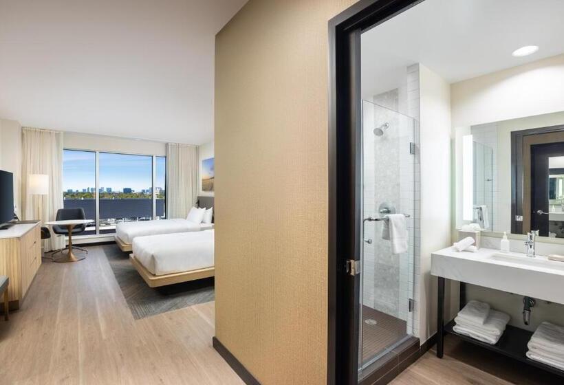 Номер Deluxe, The Moran Citycentre