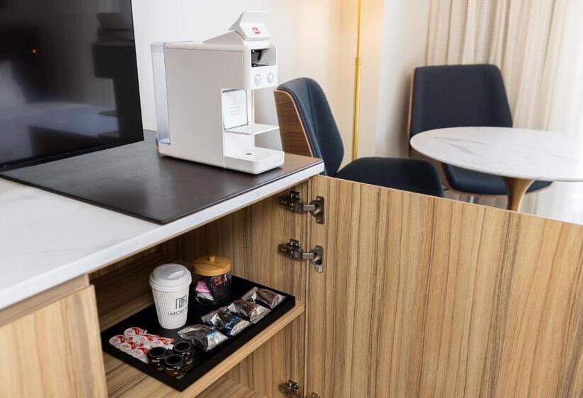 Номер Deluxe Кровать Кинг, The Moran Citycentre