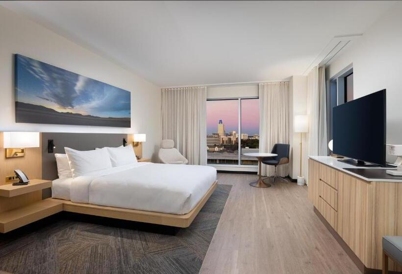 Номер Deluxe Кровать Кинг, The Moran Citycentre