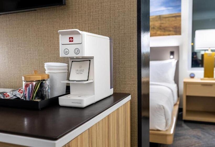 Номер Deluxe Кровать Кинг, The Moran Citycentre