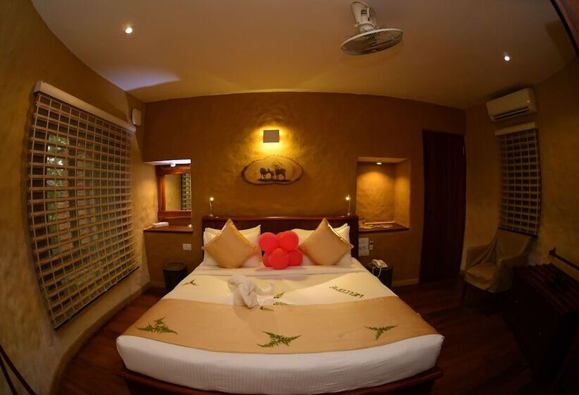 Люкс, Grand Udawalawe Safari Resort
