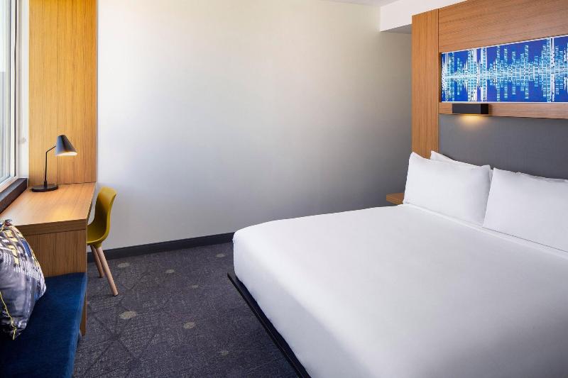 스탠다드 룸 킹사이즈 침대, Aloft Tempe
