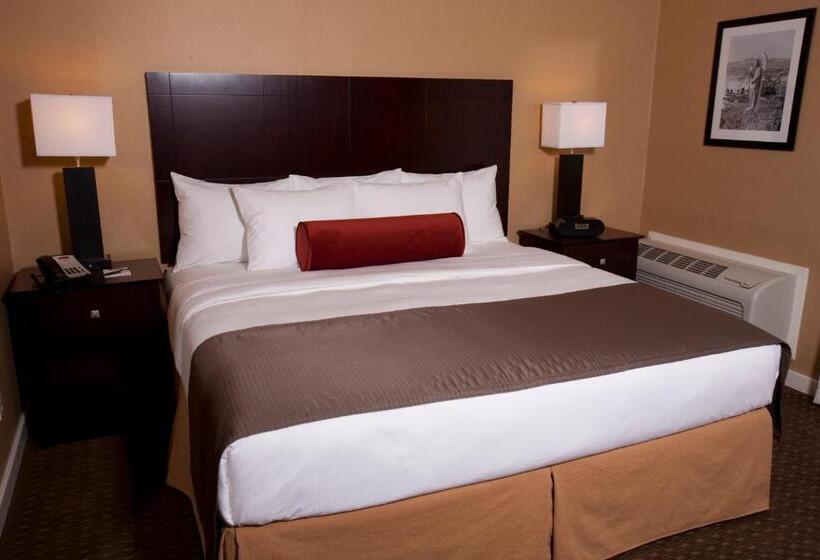 חדר סטנדרט עם מיטת קינג, Celilo Inn