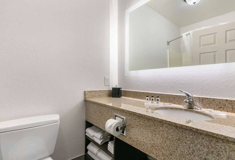 スイート, Clarion Pointe Columbusbradley Park