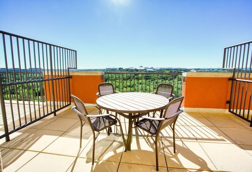 חדר דלוקס עם מרפסת טרסה, Drury Inn & Suites San Antonio Near La Cantera