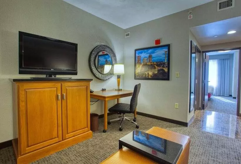 身障者適用スイートルーム, Drury Inn & Suites San Antonio Near La Cantera